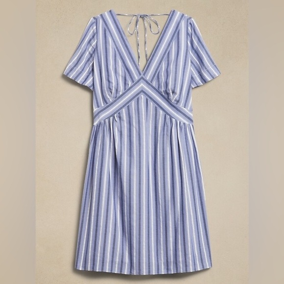 Banana Republic blue & white striped short sleeve cotton dress – XS NWOT - Picture 4 of 6